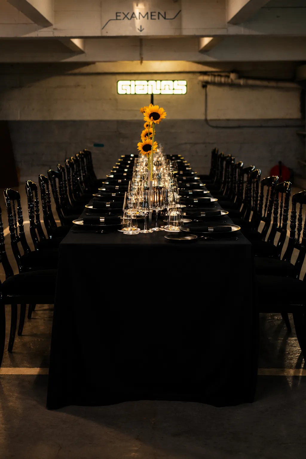TABLE DINER PRIVE - GIANTS - RELIVE GROUP.png